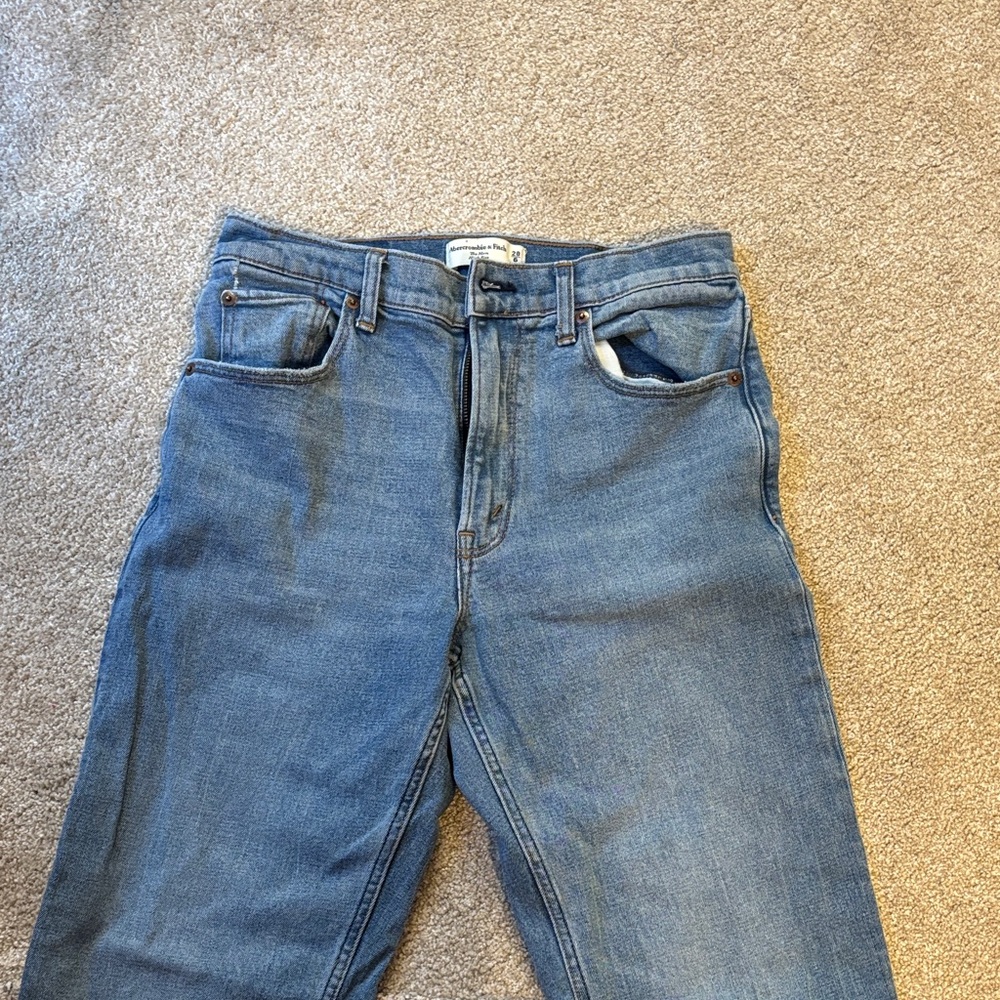 Abercrombie & Fitch The Mom high rise jeans